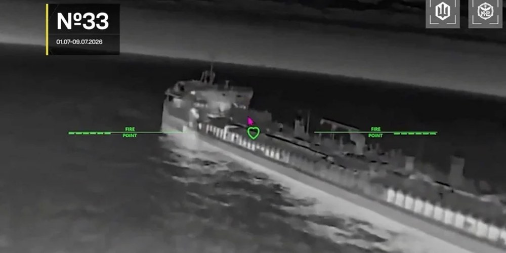 Карта акваторії Азовського моря з позначенням суден з активними транспондерами AIS за даними Starboard Maritime Intelligence