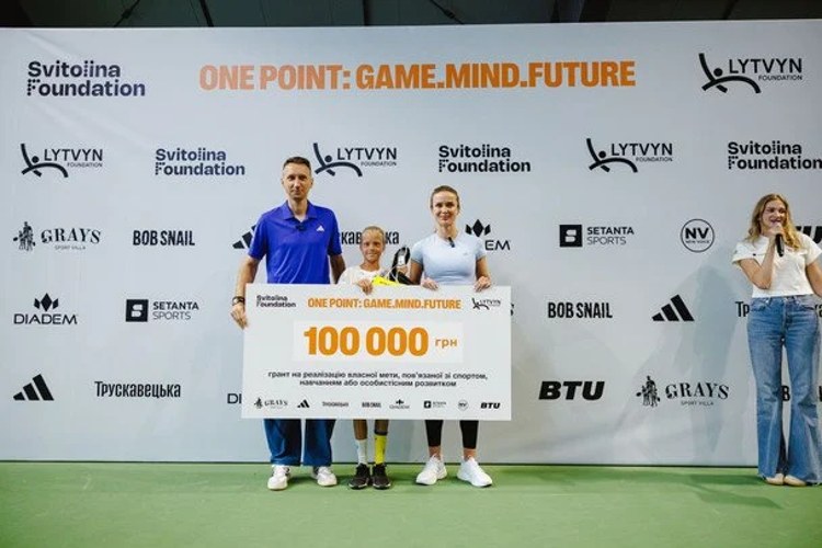 11-річна Анастасія Буханець, переможниця турніру ONE POINT