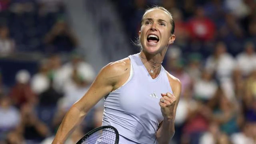 Еліна Світоліна святкує перемогу у чвертьфіналі WTA 1000 у Торонто